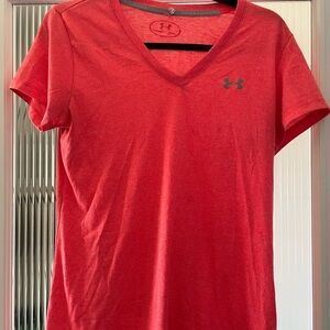 Under Armour Women's bright pink V-Neck Performance Tee with Logo